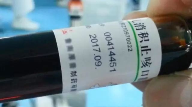 E125貼標(biāo)噴碼應(yīng)用:即噴即貼 解決方案