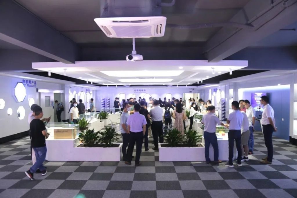 F6-10超寬幅手持式噴碼機